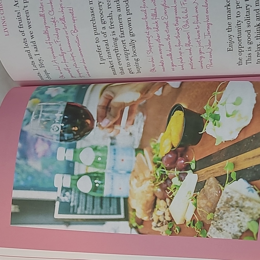 CHIC SITUATIONS - Picture 3 of 5